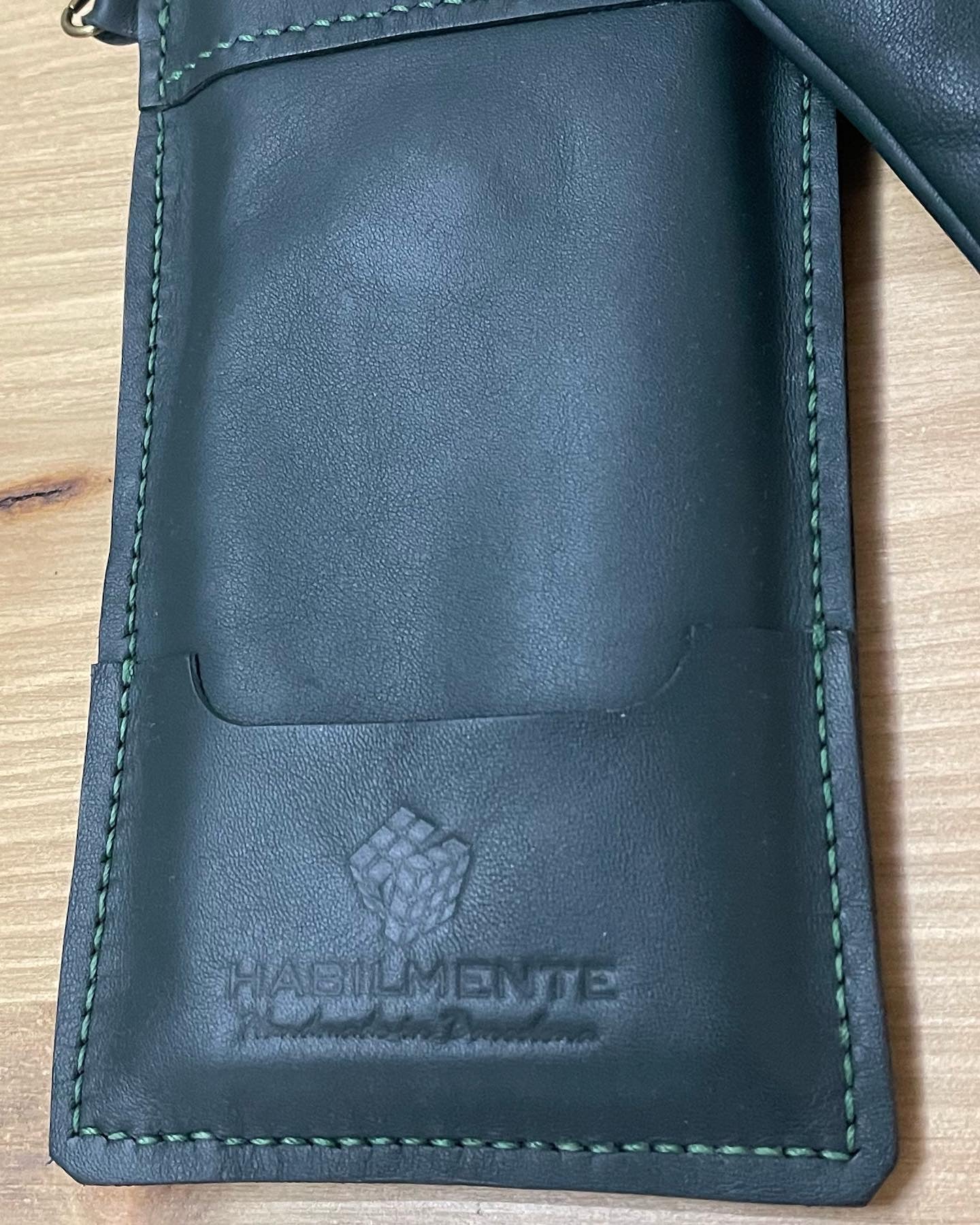 Funda colgante para smartphone "Carmen".